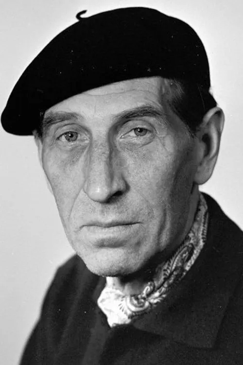 Сергей Филиппов interpretando a Eros, barber