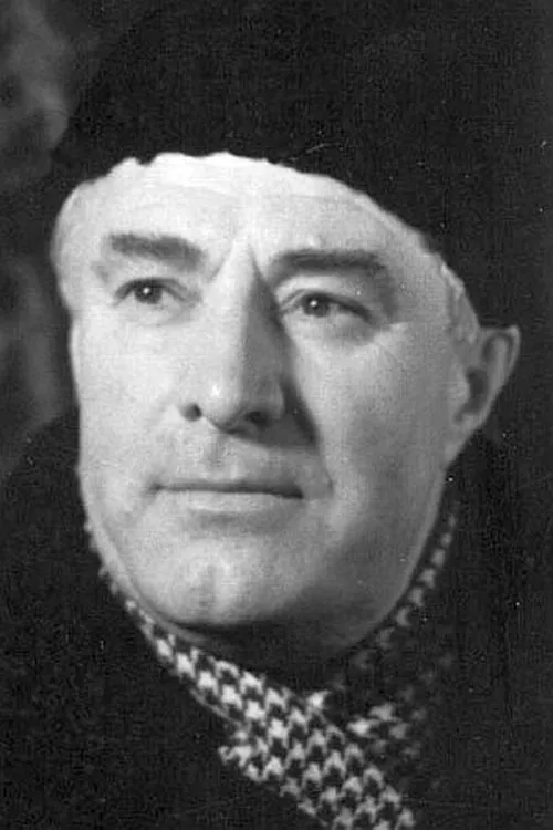 Sergey Papov en su biografía y filmografía