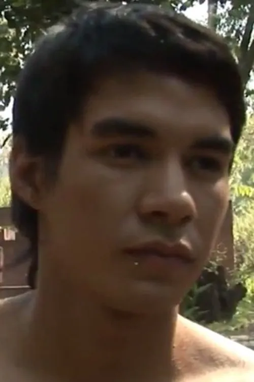 Sergio interpretando a 