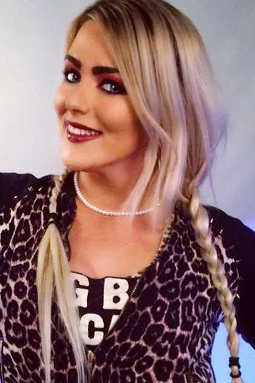 Laura Di Matteo ha trabajado con Session Moth Martina en 9 ocasiones