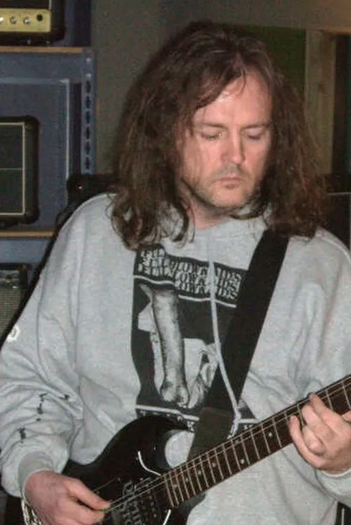 Ethan McCarthy ha trabajado con Seth Putnam en 1 ocasiones