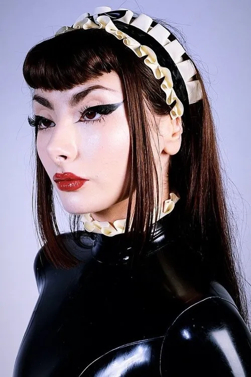 Adreena Angela ha trabajado con Séverine en 1 ocasiones