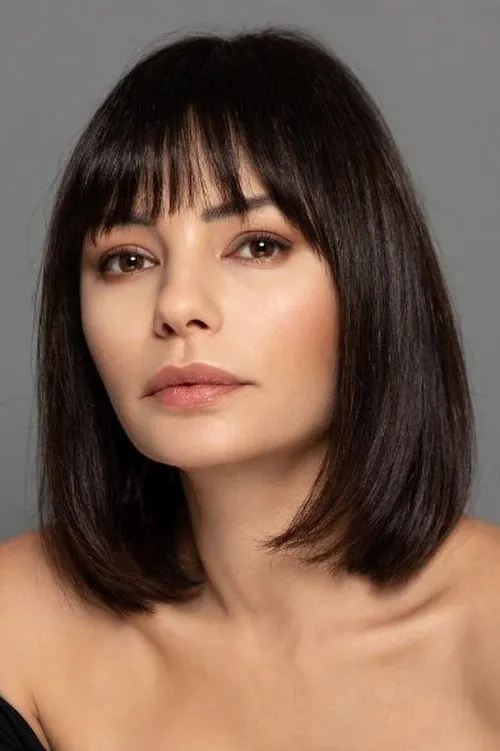 Sevinç Kumaş — personaje: Banu