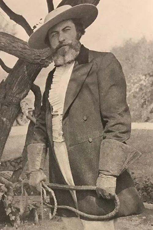 Seymour Zeliff interpretando a Ezra Ferguson (as Skipper Zelliff)