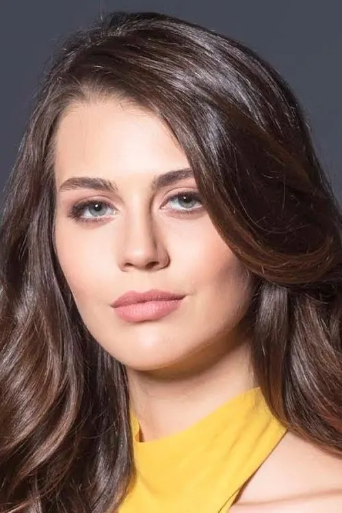 Sezgi Sena Akay — personaje: Melek