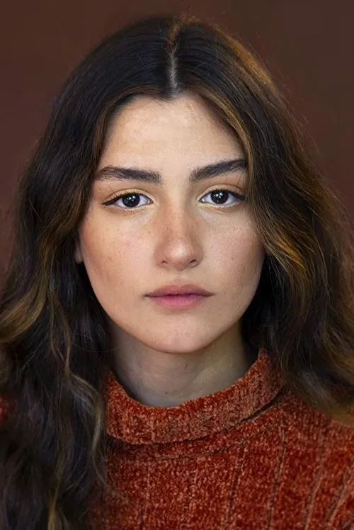 Aaron Parpart ha trabajado con Shadia Martin en 1 ocasiones