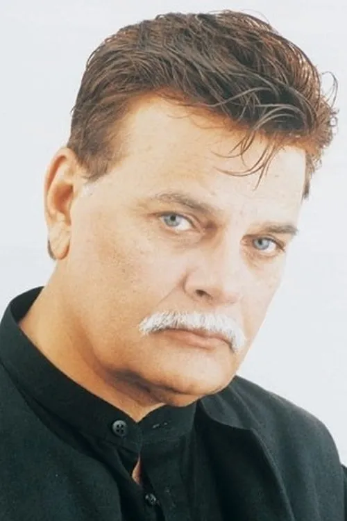 Shakeel Yousuf — personaje: Mehboob Ahmed