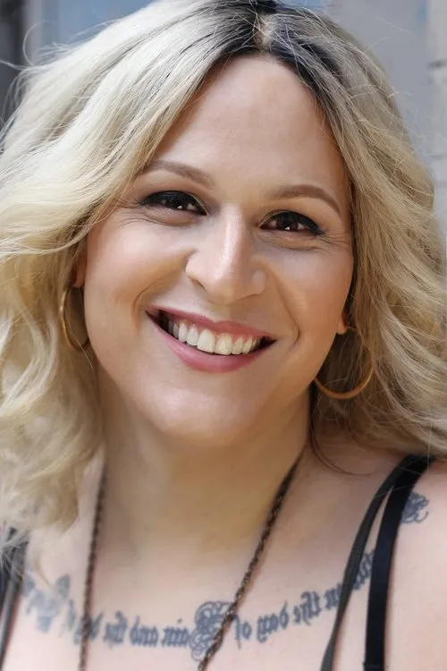 Logan J. Alarcon-Poucel ha trabajado con Shakina Nayfack en 1 ocasiones