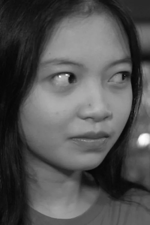 Shanika Alzena interpretando a Asri