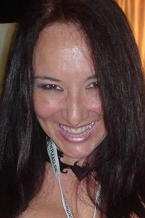 Shannon Rush interpretando a