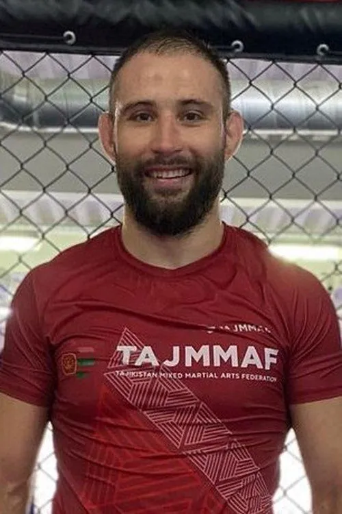 Blake Smith ha trabajado con Sharaf Davlatmurodov en 1 ocasiones