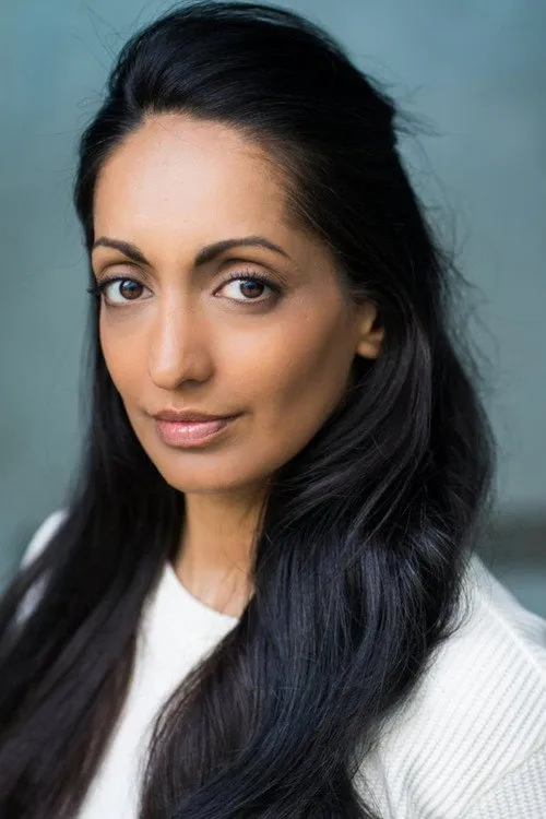 Skyla Chi Khamjani-Wilson ha trabajado con Sharan Atwal en 1 ocasiones