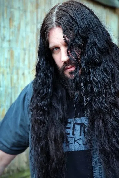 Sharlee D'Angelo interpretando a Himself - Bass