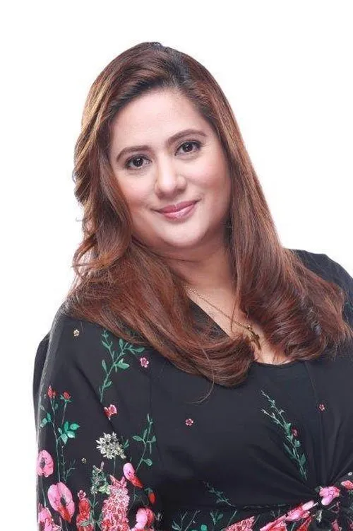 Sharmaine Arnaiz interpretando a Maria