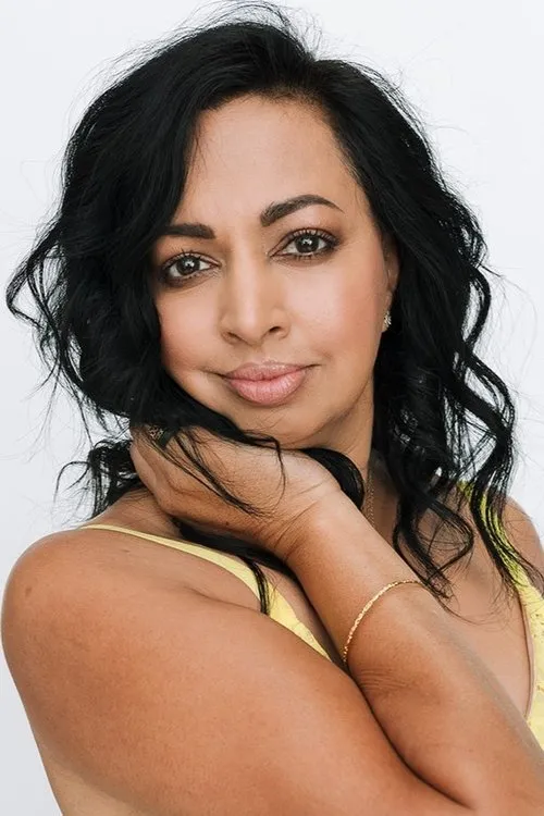 Sharmila Devar en su biografía y filmografía