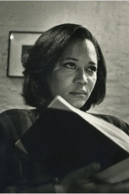 Sheila Dabney interpretando a