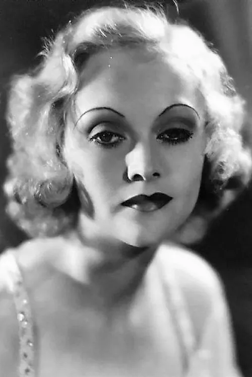 Sheila Terry interpretando a Dolly