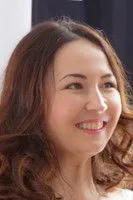 Shelby interpretando a