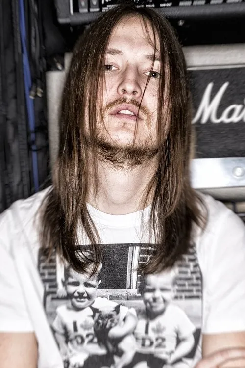 Shellback — personaje: Self