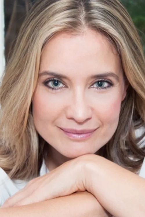 Shelli Lether interpretando a Angel