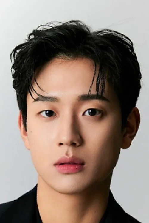 Shin Hyeon-seung — personaje: Kim Ji-soo