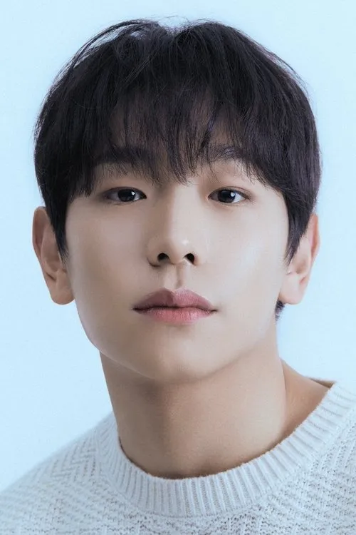 Shin Joo-hyup — personaje: Moon-chul