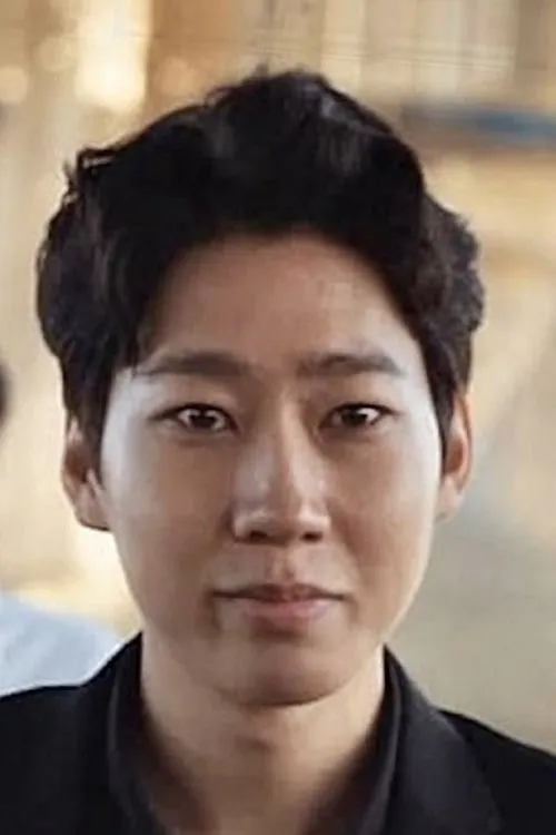 Shin Young Kyu en su biografía y filmografía