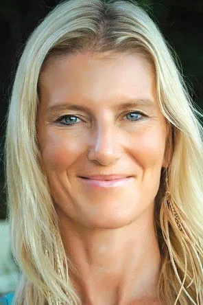 Joel Kovel ha trabajado con Shiva Rea en 1 ocasiones