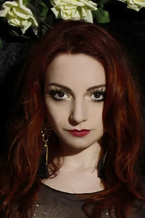 Shivabel Cœurnoir interpretando a Maria D.