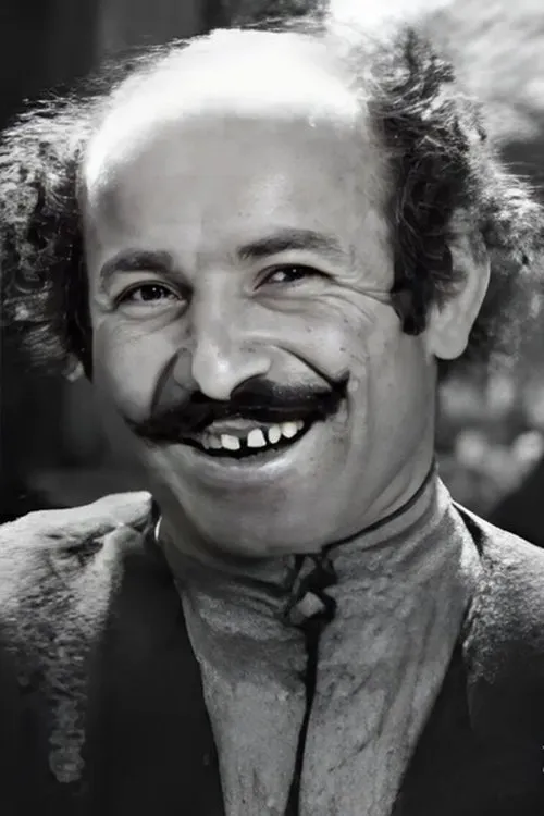 Shota Gabelaia interpretando a Estate