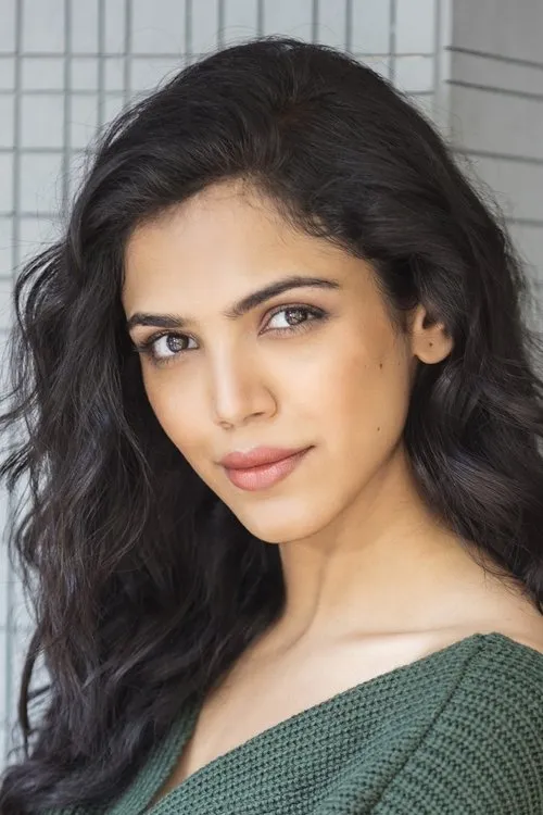 Lewis MacDougall ha trabajado con Shriya Pilgaonkar en 1 ocasiones