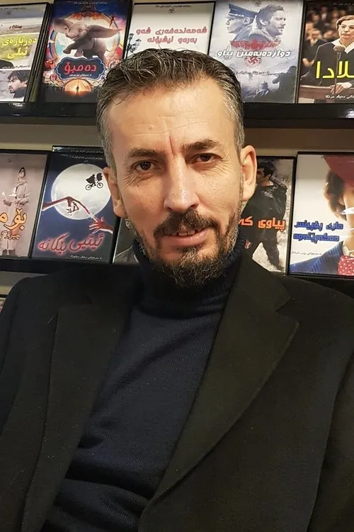 Shwan Kareem interpretando a Hogr