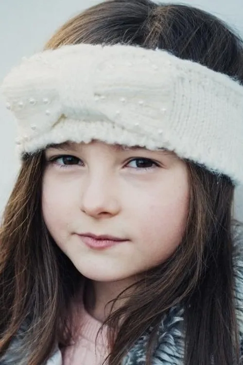 Taylor Elwell ha trabajado con Sienna Chamberlain en 1 ocasiones