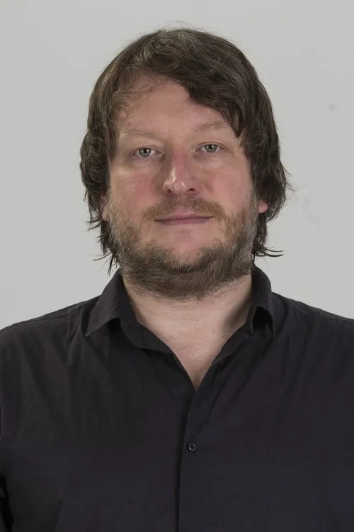 Siim Nestor interpretando a Self