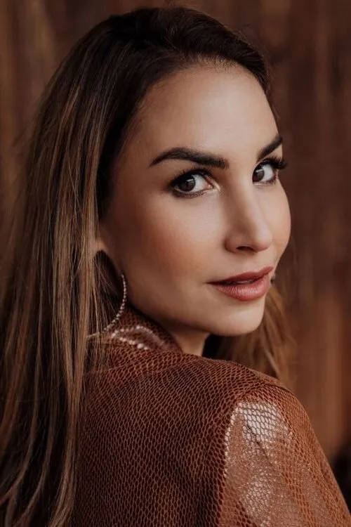 Sıla Şahin interpretando a Sonnur