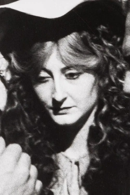 Silvana Fusacchia interpretando a Cynthia