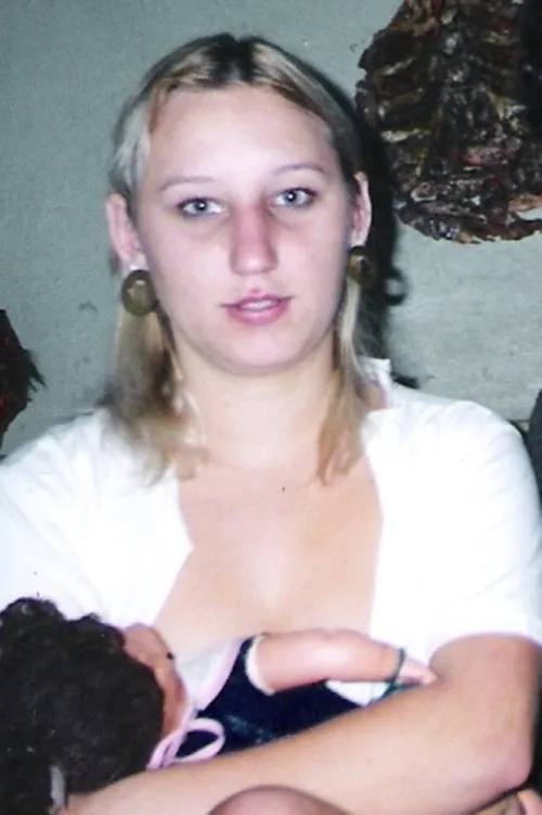 Silvana Guevea interpretando a Garota