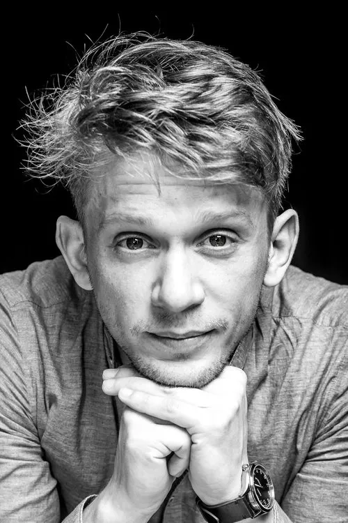 Silver Kaljula — personaje: Robert Pärg