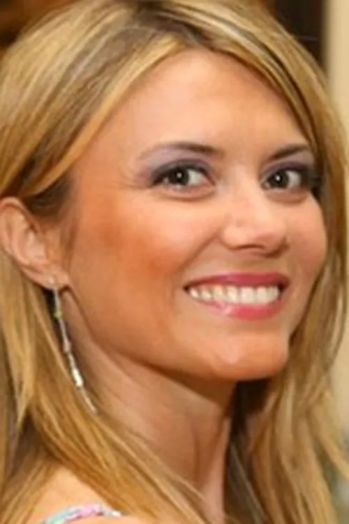 Silvia Squizzato interpretando a Claudia