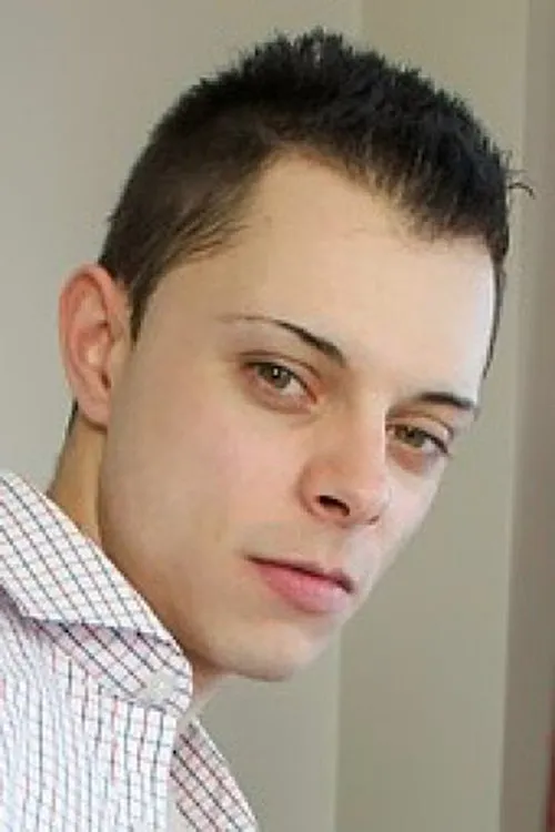 Simeon Fletcher interpretando a