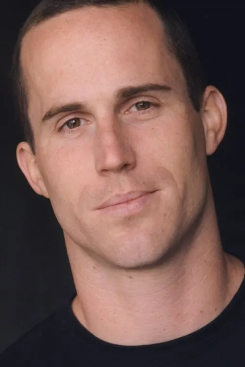 Simon Burnett en su biografía y filmografía