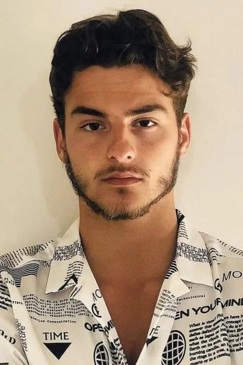 Simon Castaldi en su biografía y filmografía