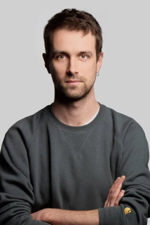 Médine ha trabajado con Simon Clair en 1 ocasiones