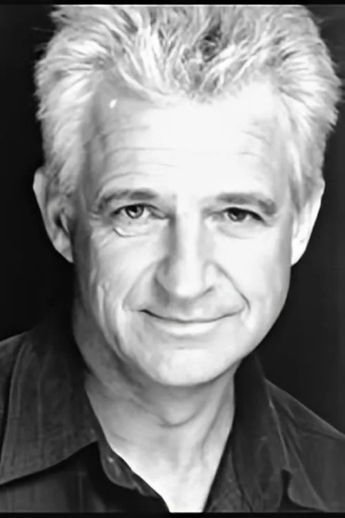 Simon Cook en su biografía y filmografía