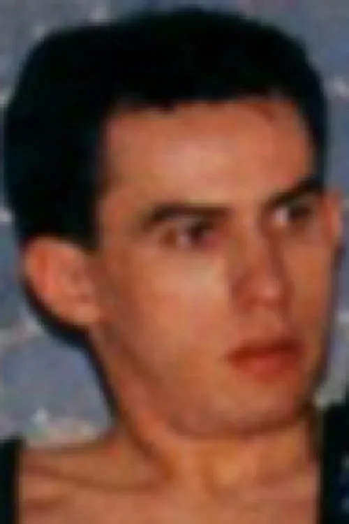 Tanguy Feuillade ha trabajado con Simon Larquet en 1 ocasiones