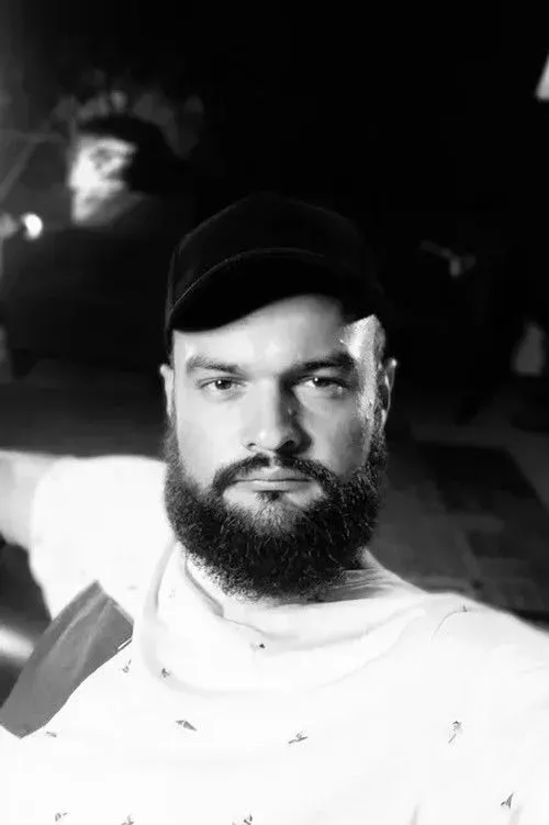 Piotr Czarnecki ha trabajado con Simonas Dovidauskas en 1 ocasiones