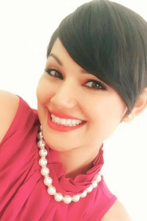 Simran Suri — personaje: Kartika