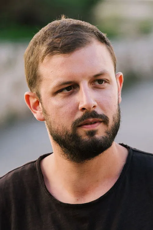 Tomo Luetic ha trabajado con Šimun Šitum en 1 ocasiones