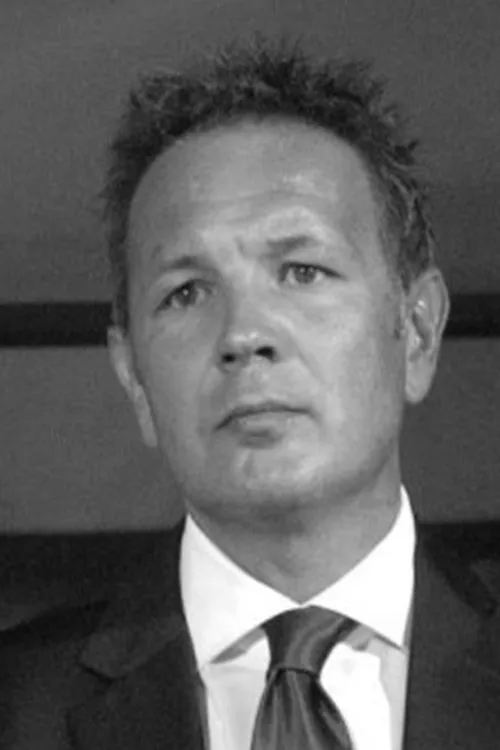 Siniša Mihajlović en su biografía y filmografía