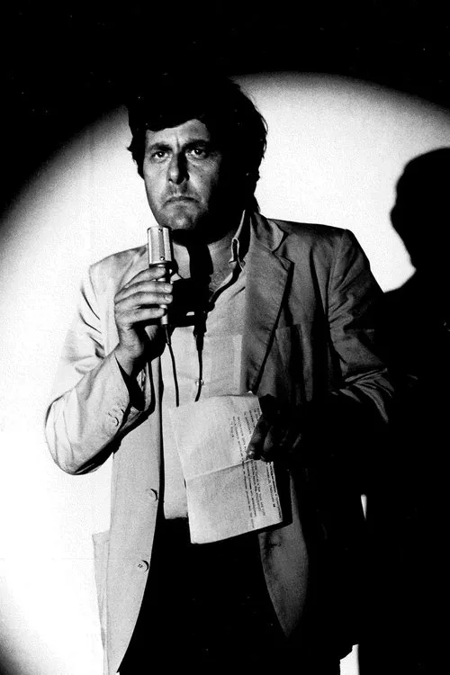 Sirio Luginbühl interpretando a Self